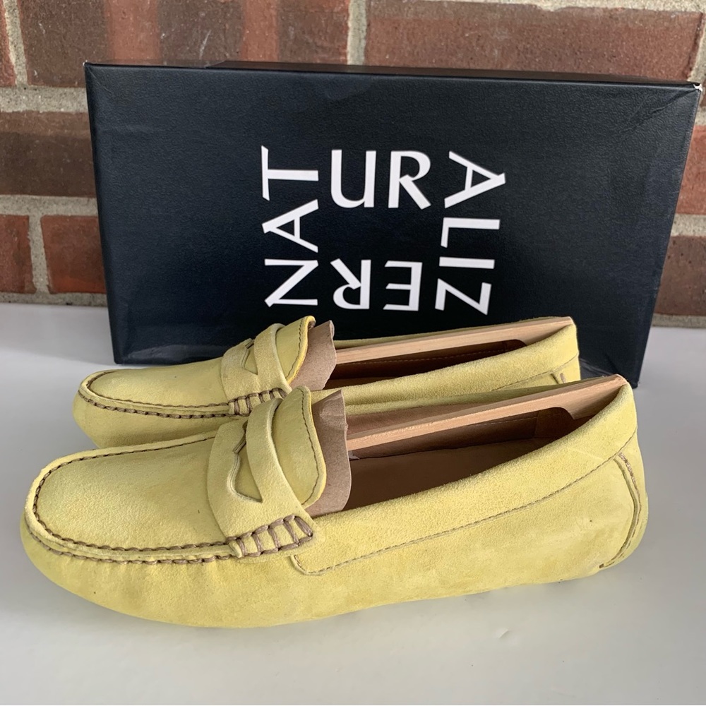 Naturalizer Women's Natasha Driving Loafers Flash Yellow suede Size US 4 M - Picture 5 of 9